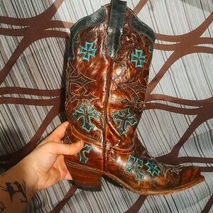 Size 7.5 cowgirl boots